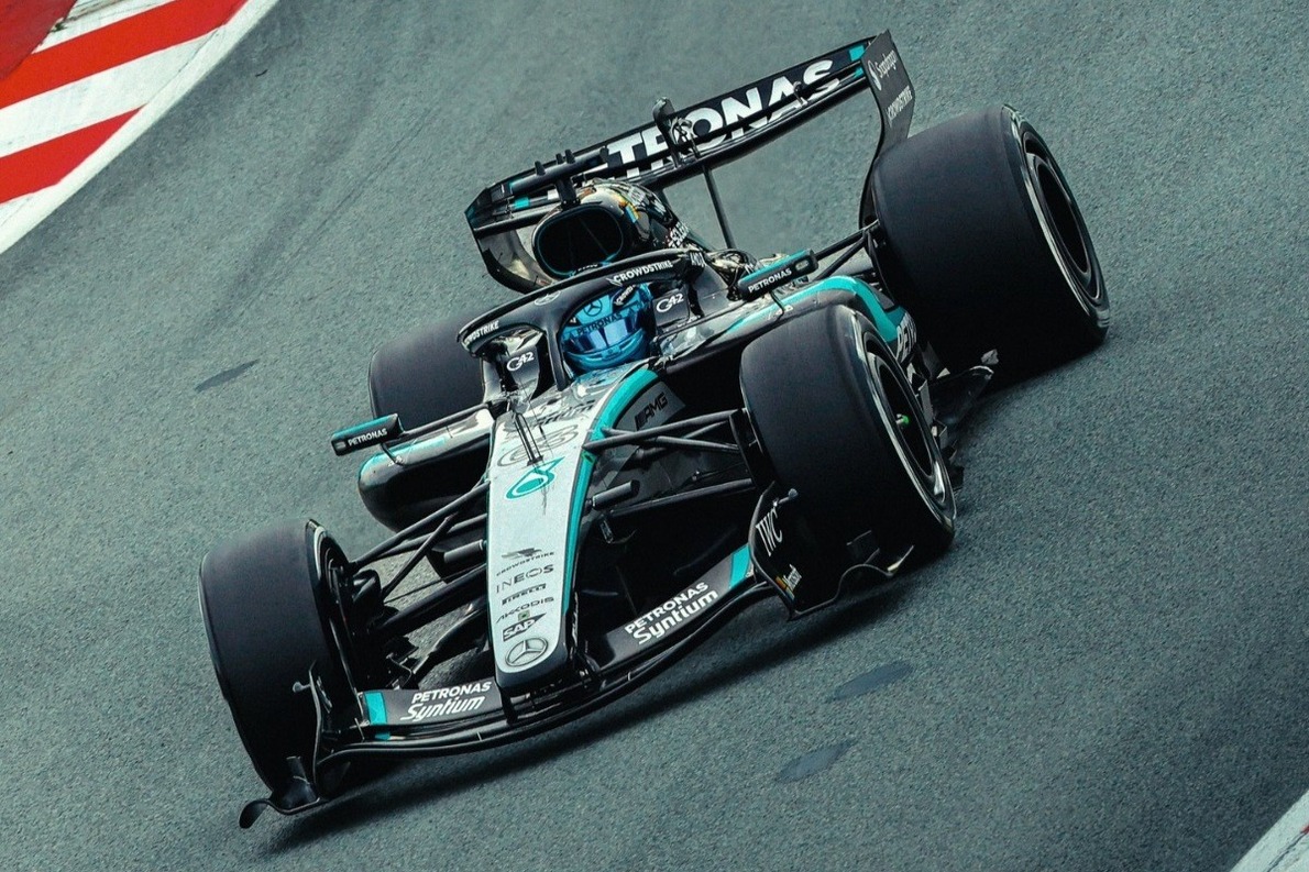  és  - A Mercedes szerint álomszerűen alakult az első 2026-os F1-teszt Barcelonában