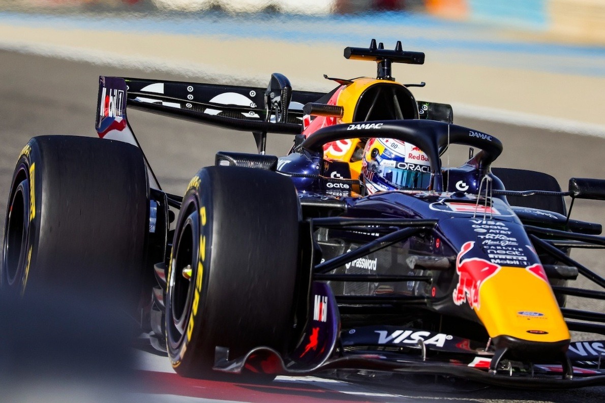és - A Red Bull nagyot húzott Bahreinben, Verstappen új fegyvert kapott a szezonra