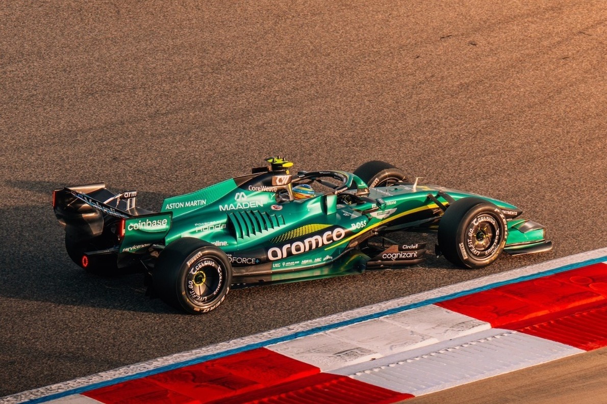 és - Kemény kritika, darabokra szedték az Aston Martin idei teljesítményét