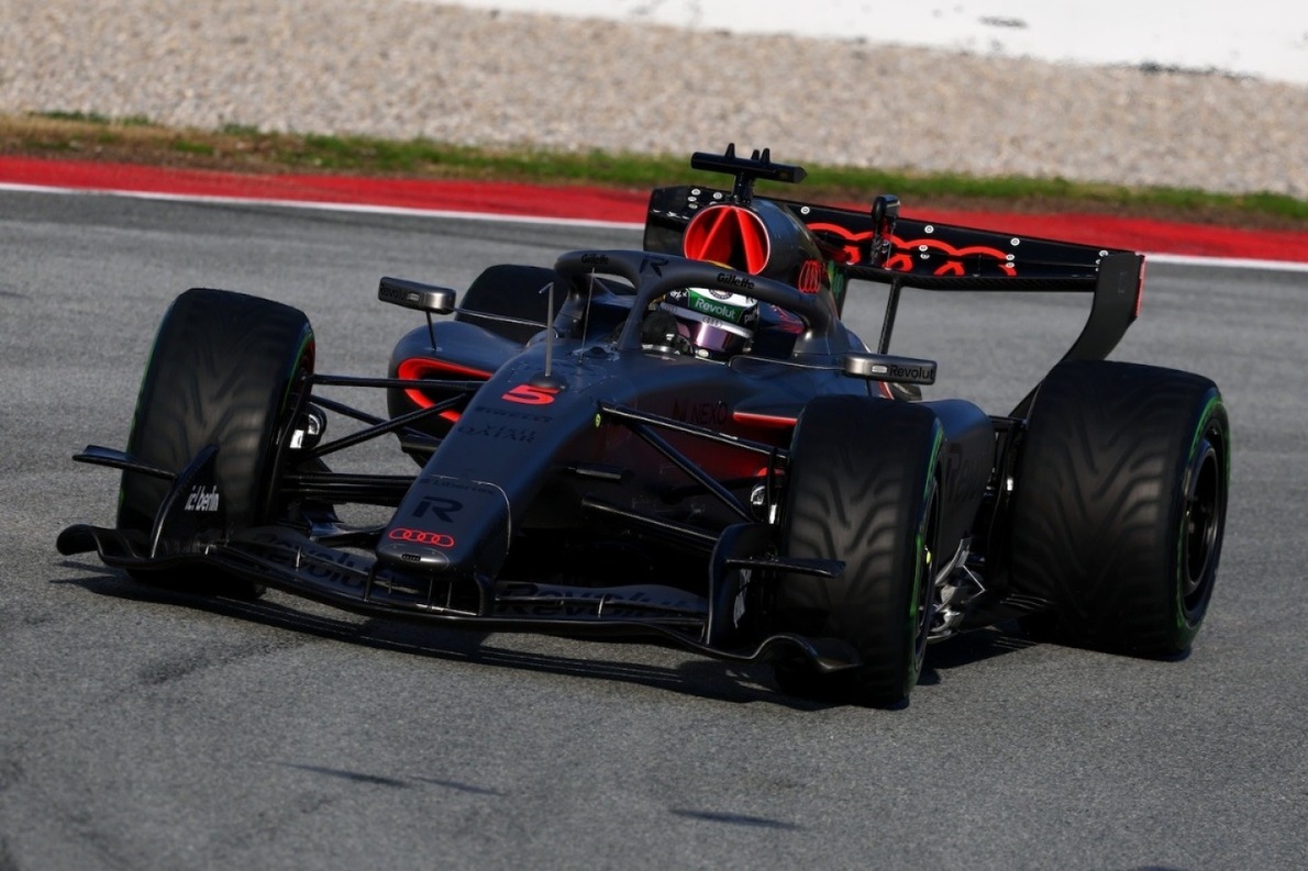 Megosztja a csapatokat az új előzési rendszer, de valóban gyengébb a DRS-nél?