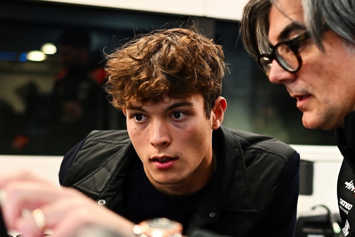  - „Elég kiábrándító” – Bearman kiborult az új F1-es autó miatt!