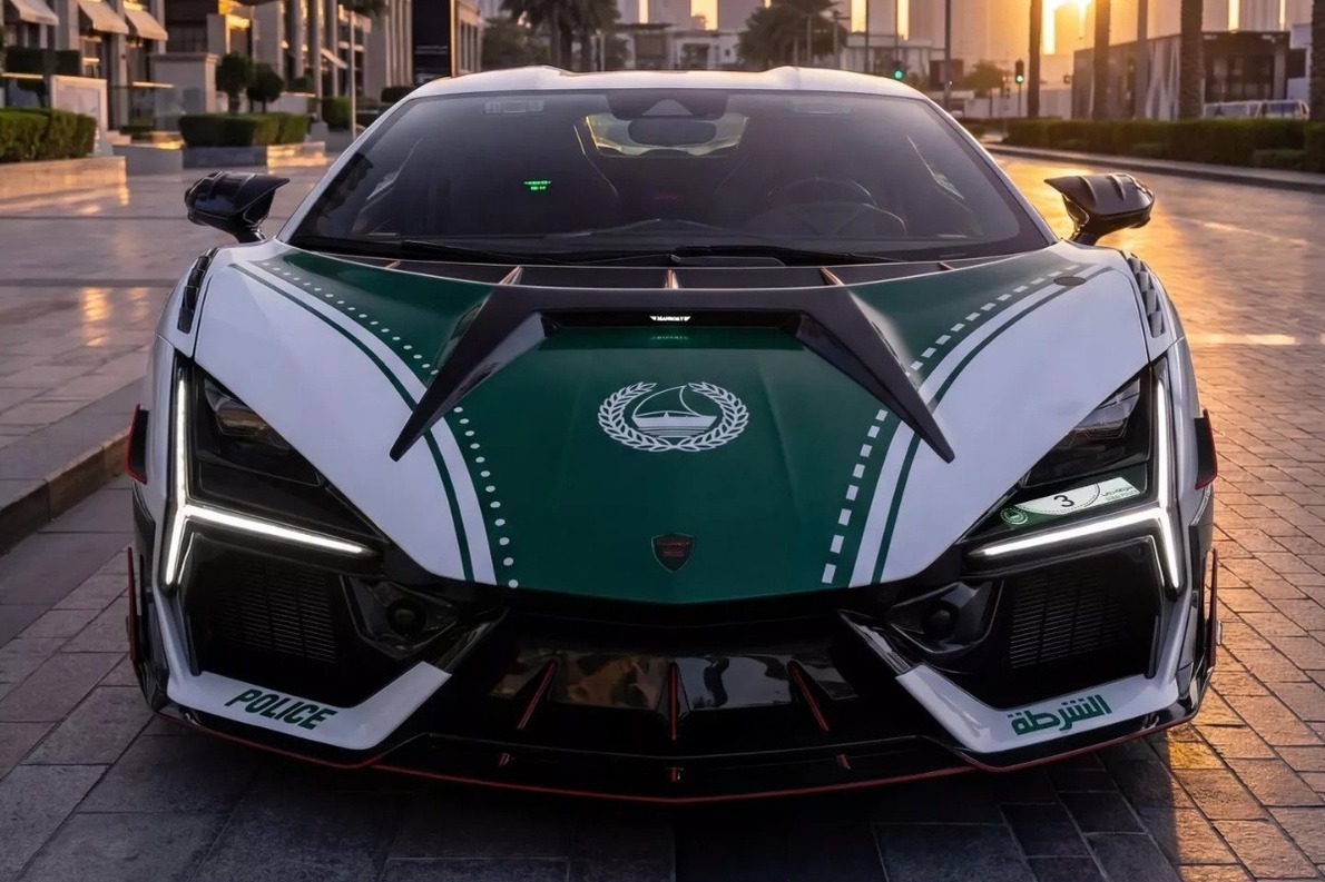 A dubaji rendőrség nem viccel: 1015 lóerős, tuningolt Lamborghinivel bővült a flotta
