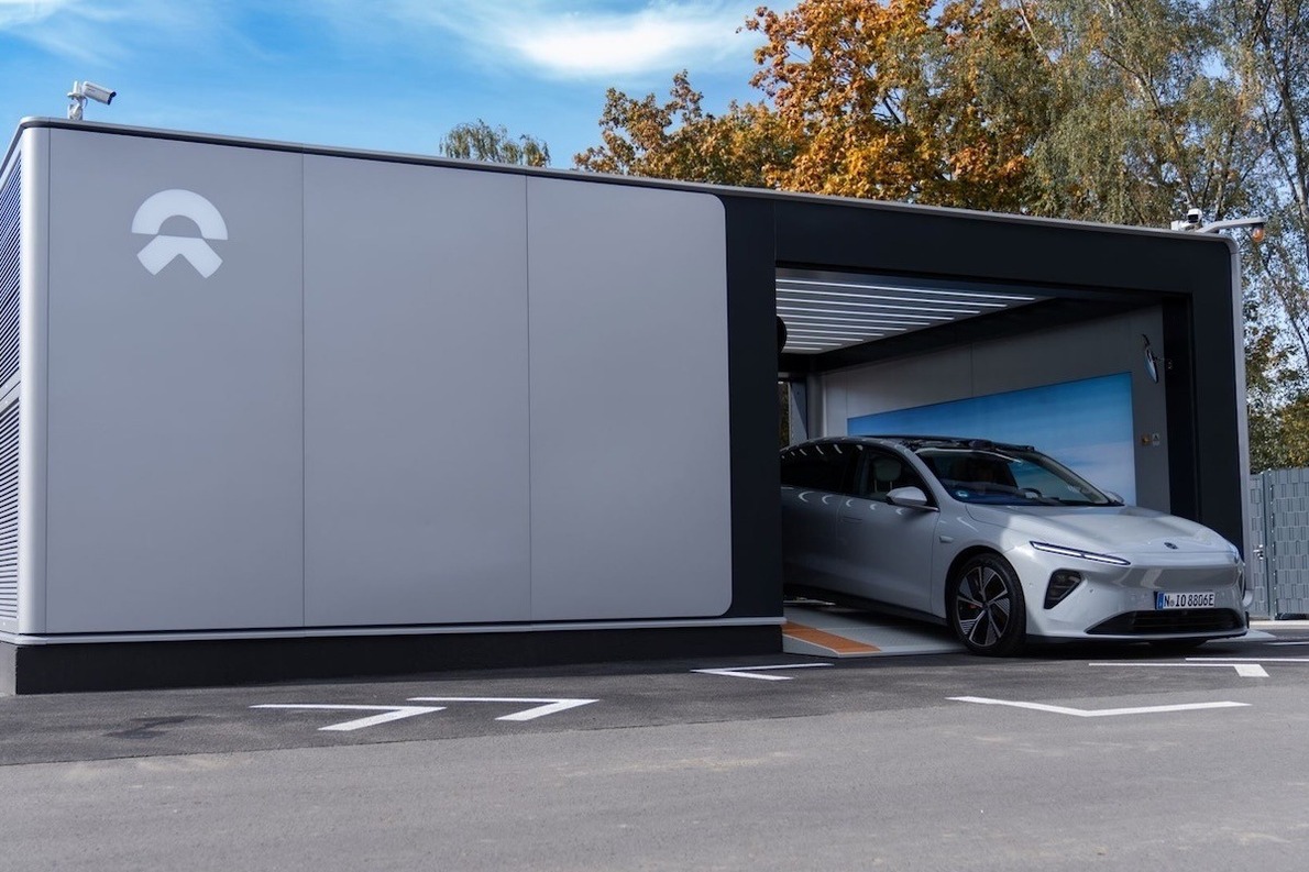 A Tesla elengedte, a kínaiak csúcsra járatták: elképesztő rekordot döntött az akkucsere