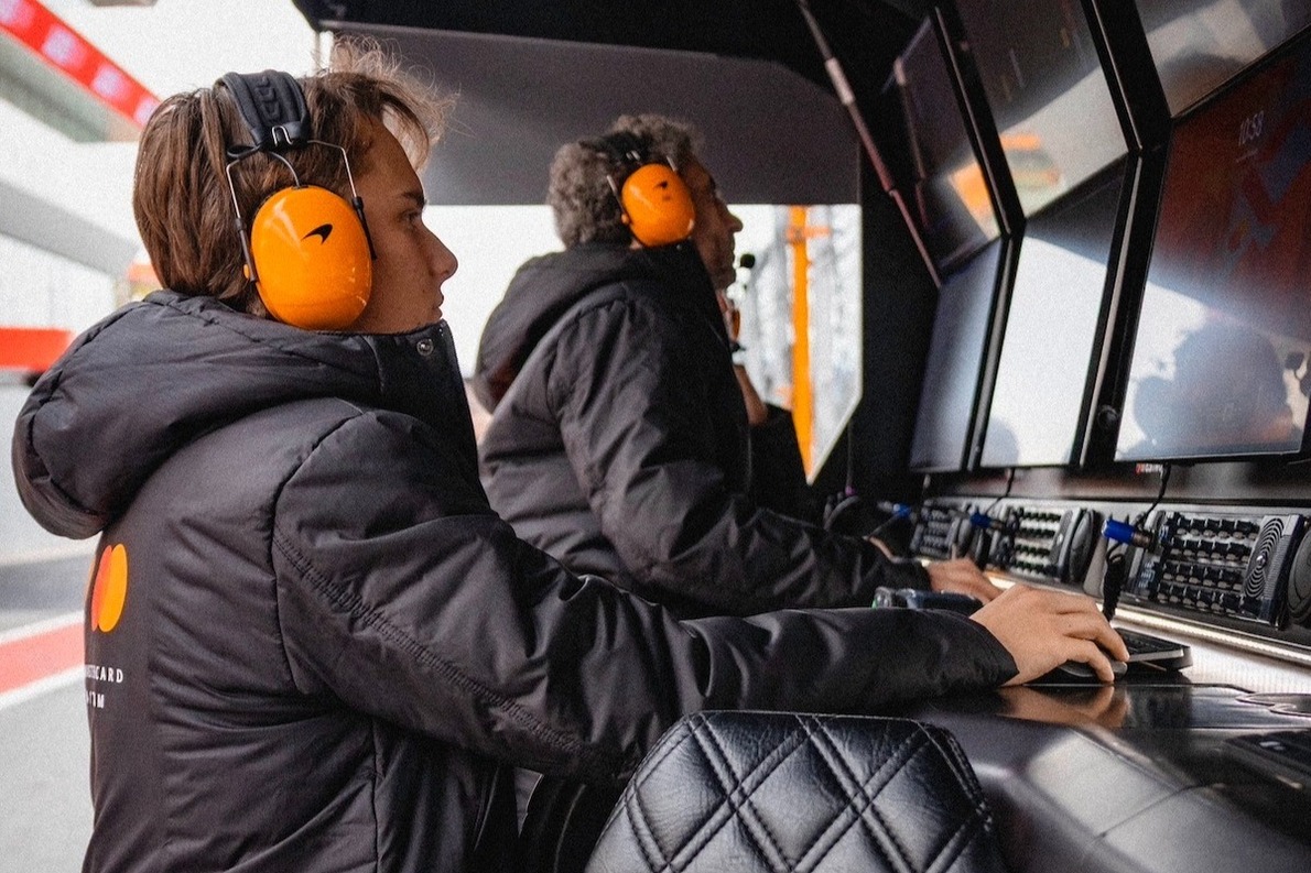  - Piastri megtörte a csendet: Így állt fel a tavalyi szezon végi mélyrepülésből