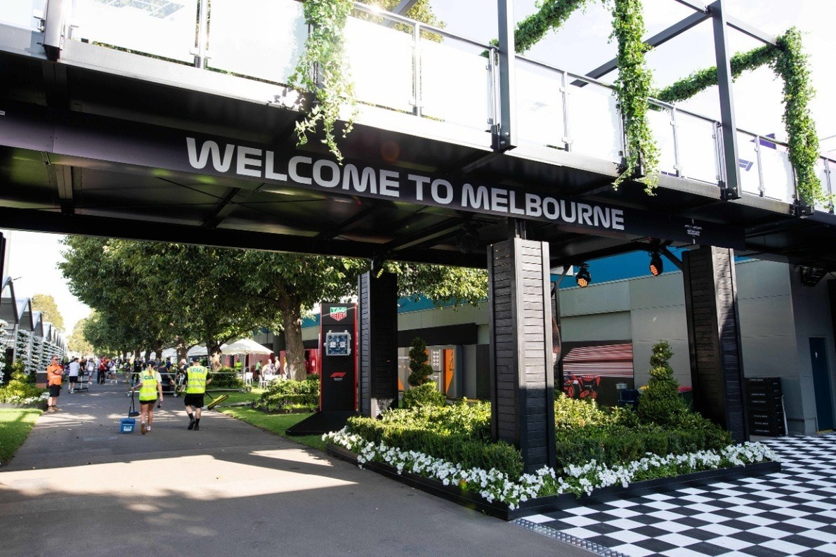  és  - Letartóztatások és körözés az F1-es paddockban: tízmilliós lopás történt Ausztráliában