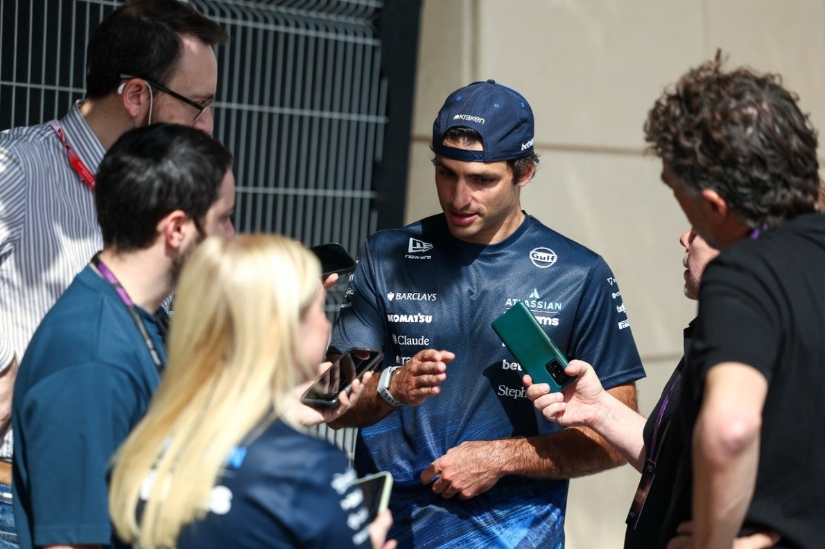  és  - Carlos Sainz ledobta a bombát, szerinte idén csak két pilóta esélyes a bajnoki címre