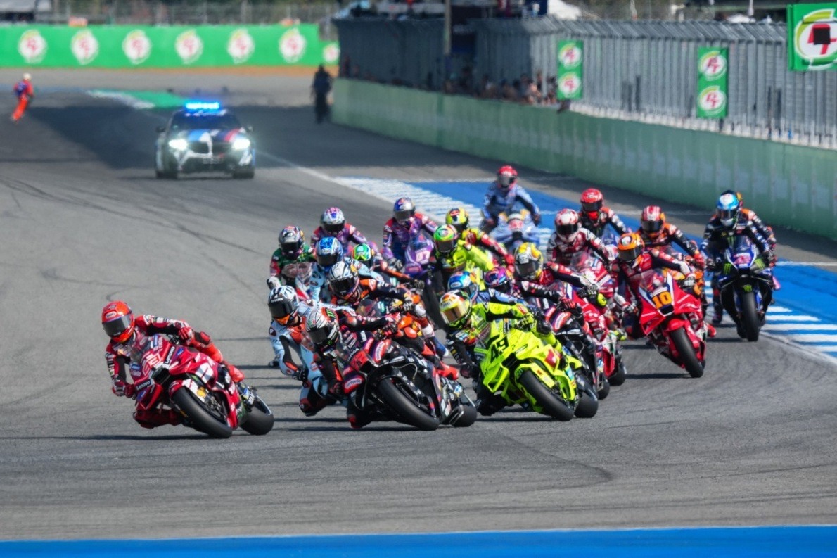 Elhalasztják a Katari Nagydíjat, teljesen átírják a MotoGP 2026-os hajráját