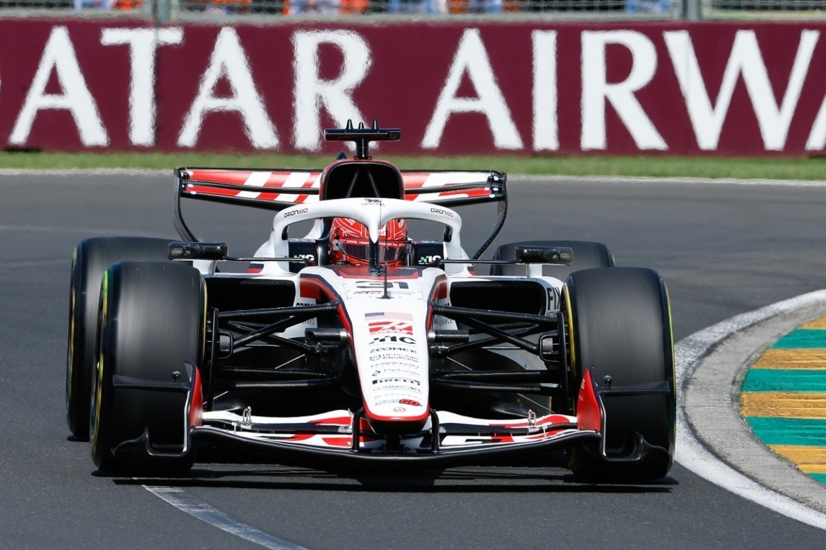  és  - Meglepően sima pénteket zárt a Haas Melbourne-ben, bizakodnak a pilóták