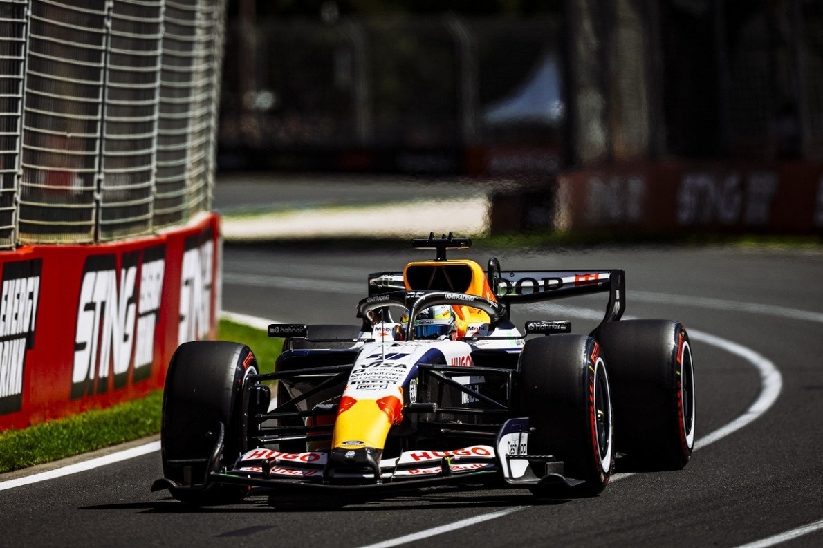  és  - „A mérnökök imádják” – 18 éves újonca miatt lelkes a Racing Bulls vezérkara