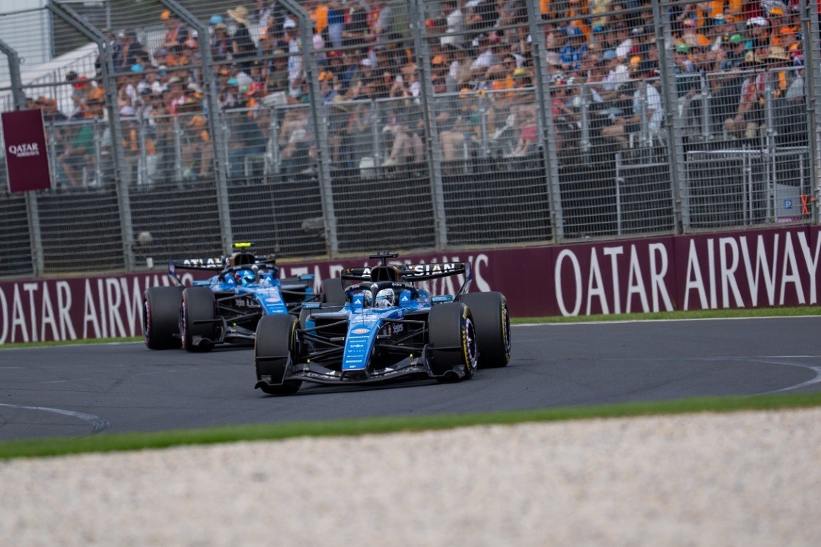  és  - Fájó rajt Melbourne-ben: a Williams legalább fél másodpercre van a mezőnytől