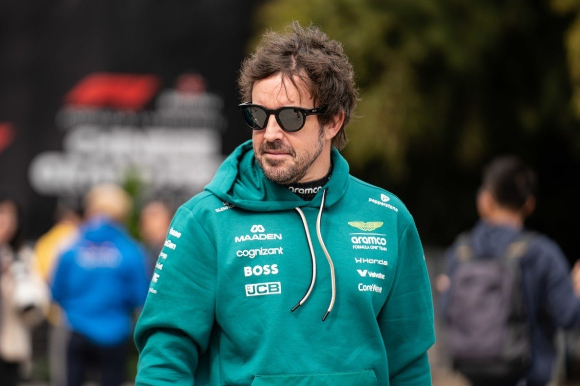  és  - Toto Wolff fia nem Mercedes-versenyzőnek drukkol