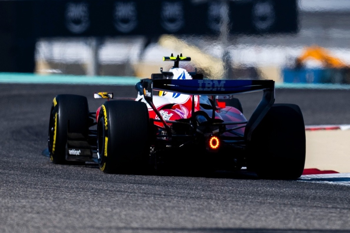 Mindenképpen rosszul jár a Ferrari a trükkös hátsó szárnnyal?