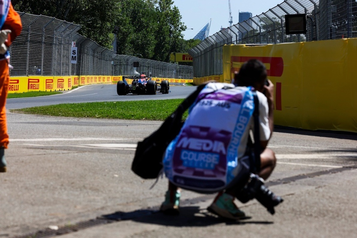 ÉLŐ F1-ES KÖZVETÍTÉS: Ausztrál Nagydíj - Második szabadedzés (LIVE)