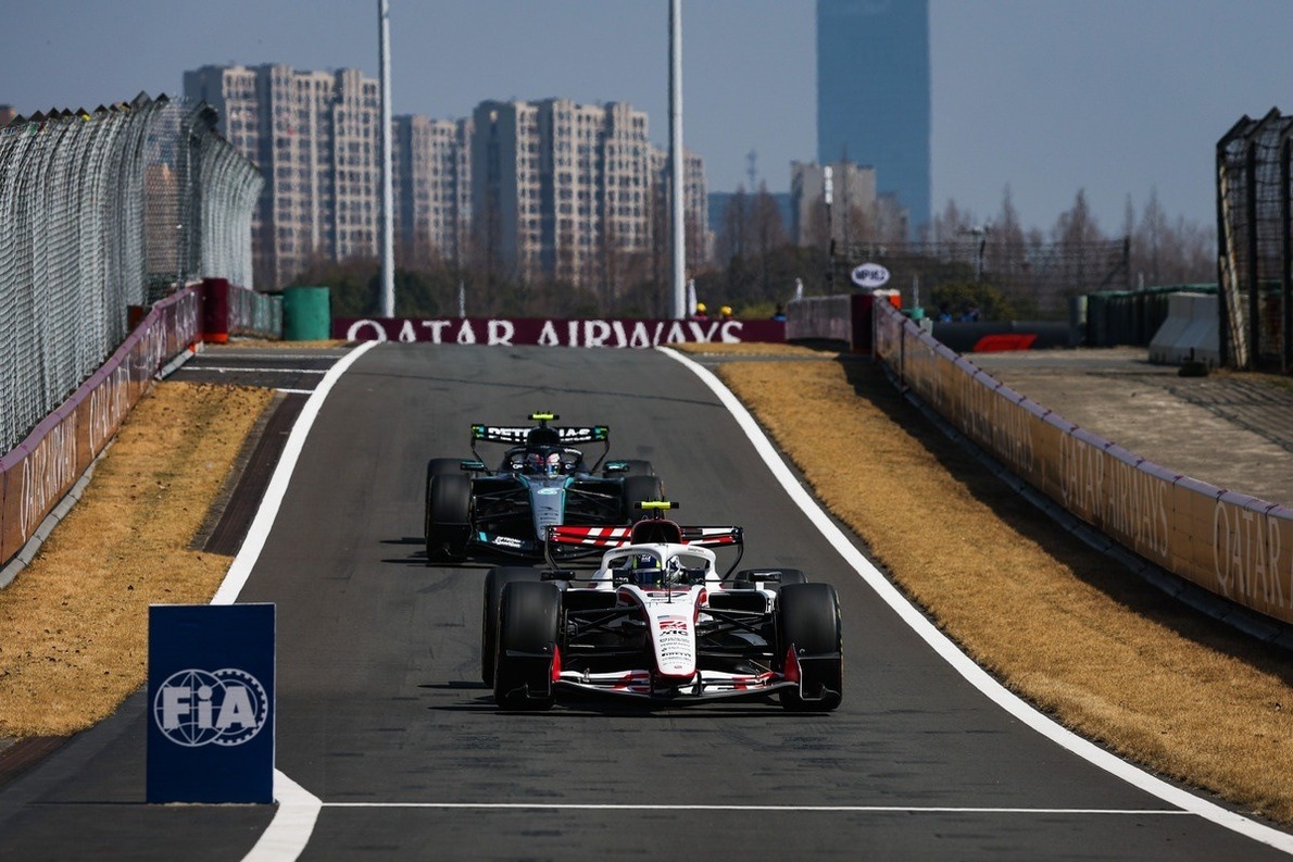  és  - F1.com erősorrend: Haas-pilóta az élen és holtversenyek sokasága Kínában