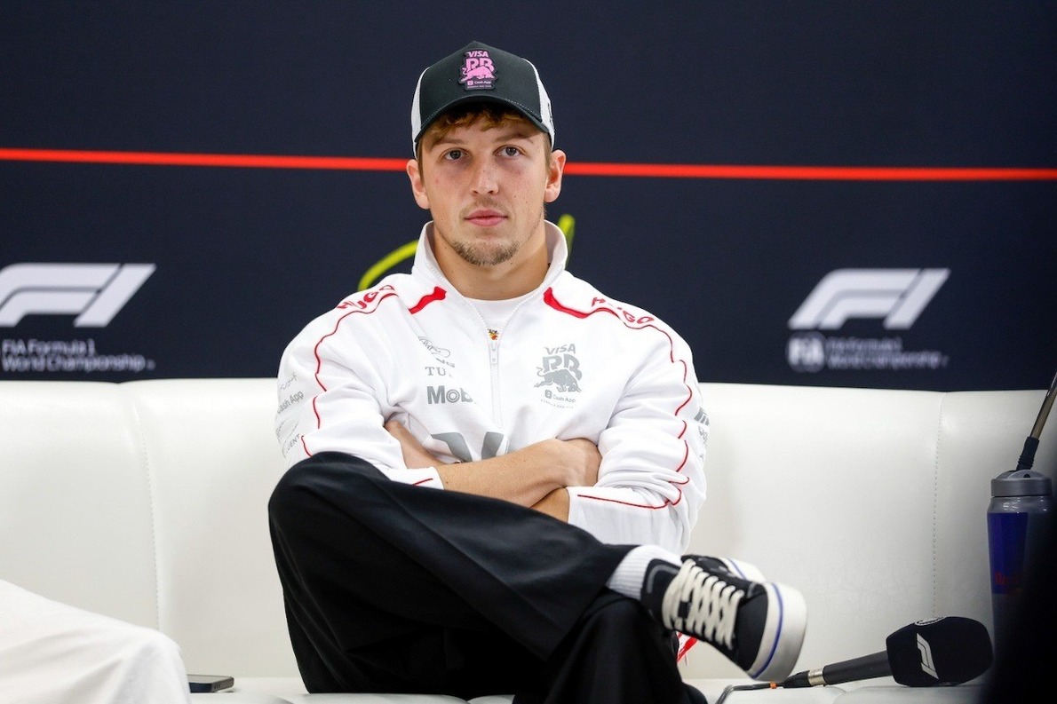 és - Vakként tapogatózott a sötétben: bizarr hiba tette tönkre Lawson időmérőjét