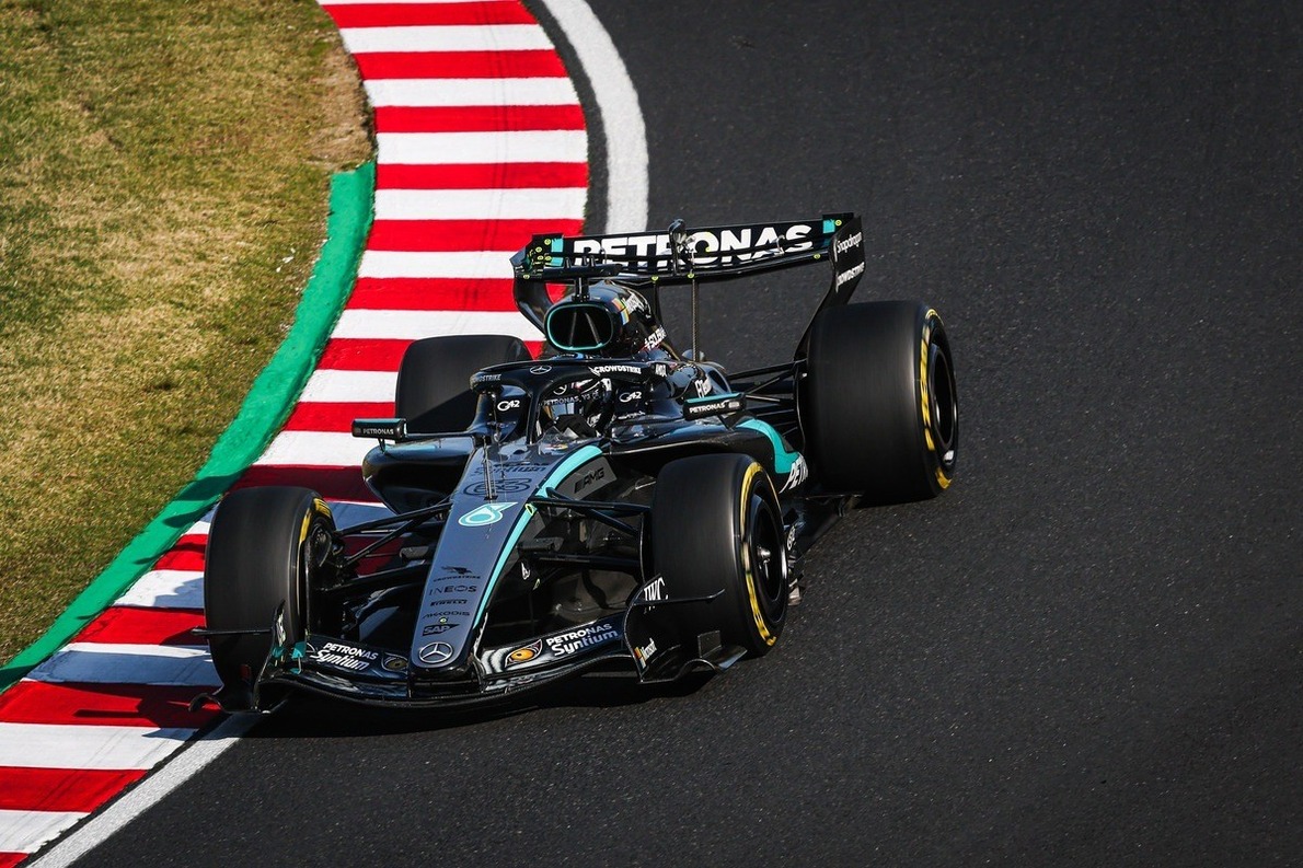 Hiába a domináns kezdés, Steiner szerint veszély leselkedik a Mercedesre