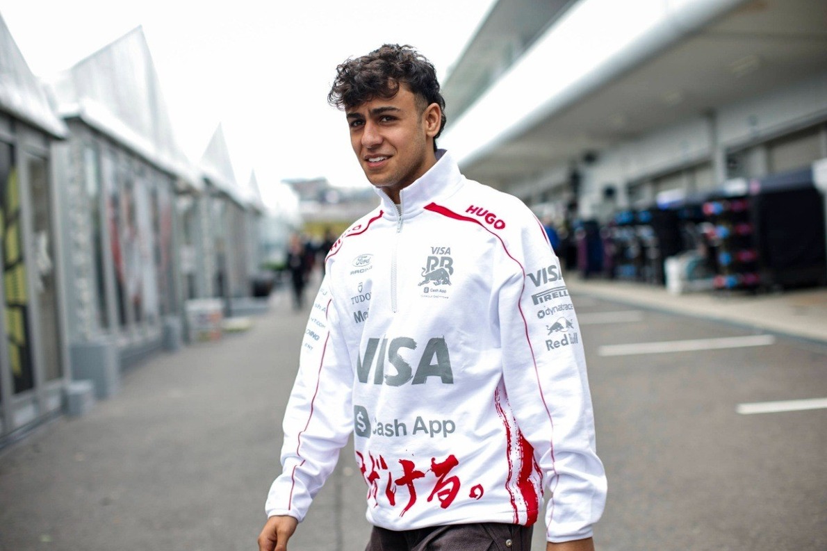 „Január óta nem voltam otthon” – Meglepő vallomást tett a 18 éves F1-es újonc