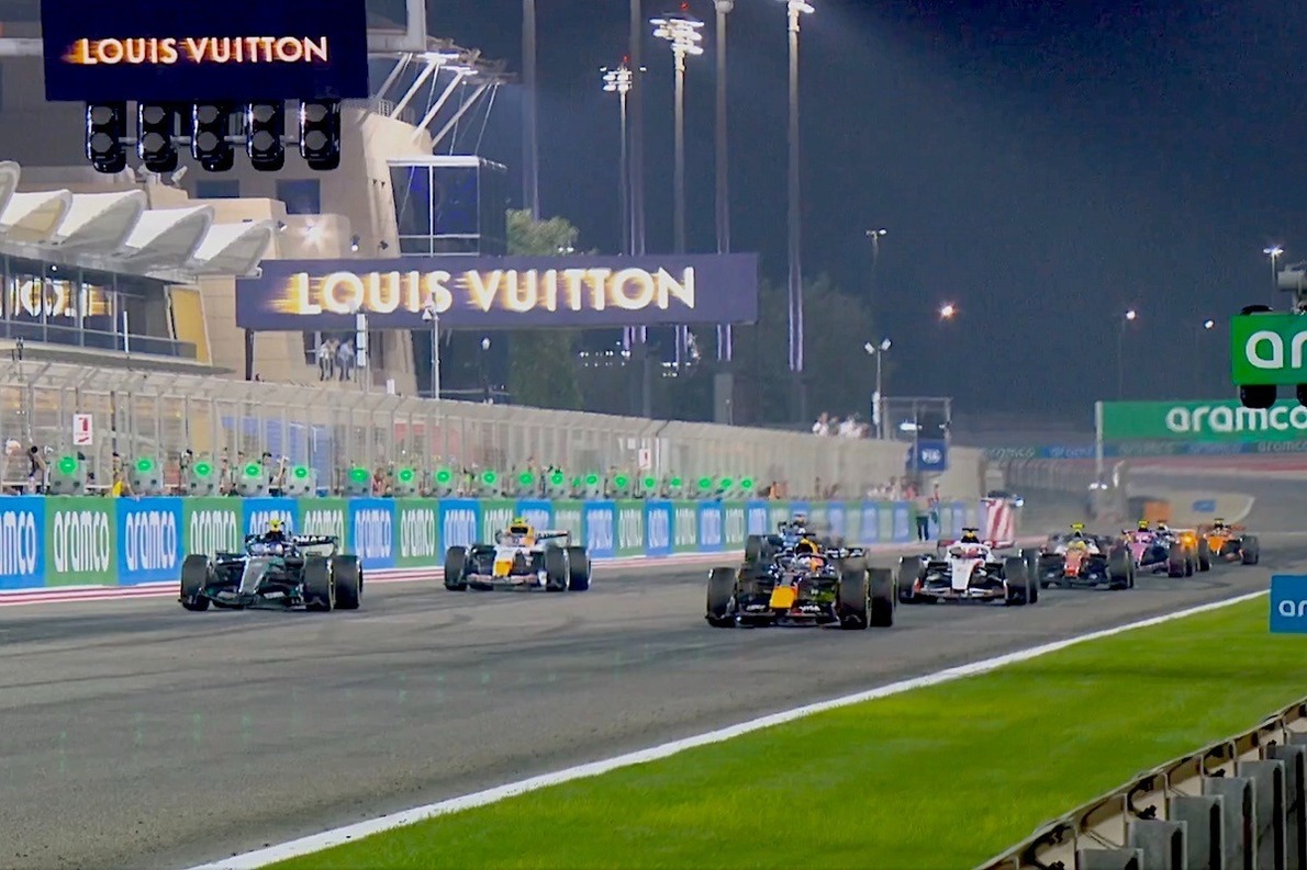  - Videón Hamilton villámrajtja Bahreinből - a spéci turbó az Ausztrál Nagydíjon is jó szolgálatot tehet