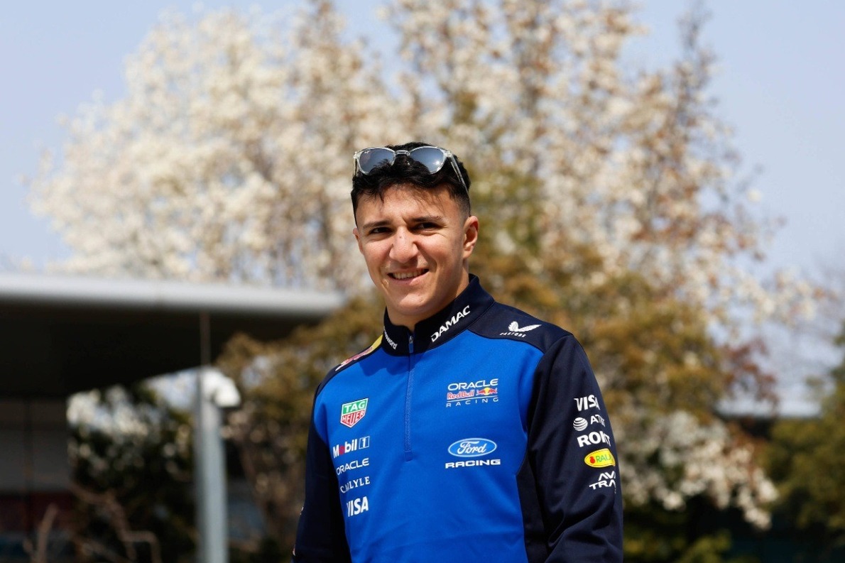  és  - Hadjar szerint a Red Bull jelenleg a negyedik erő a mezőnyben