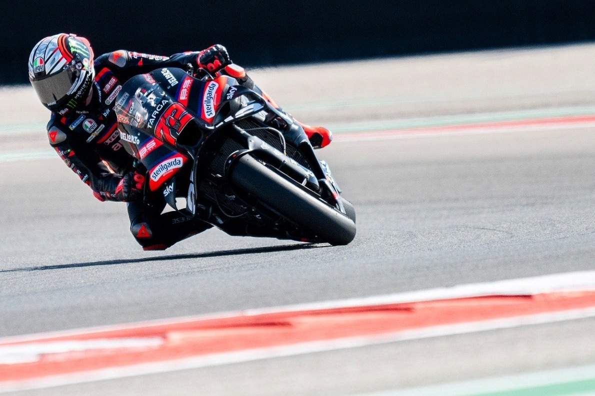 és - Reagált a Michelin a vádakra: nem a gumik miatt verhetetlen idén az Aprilia