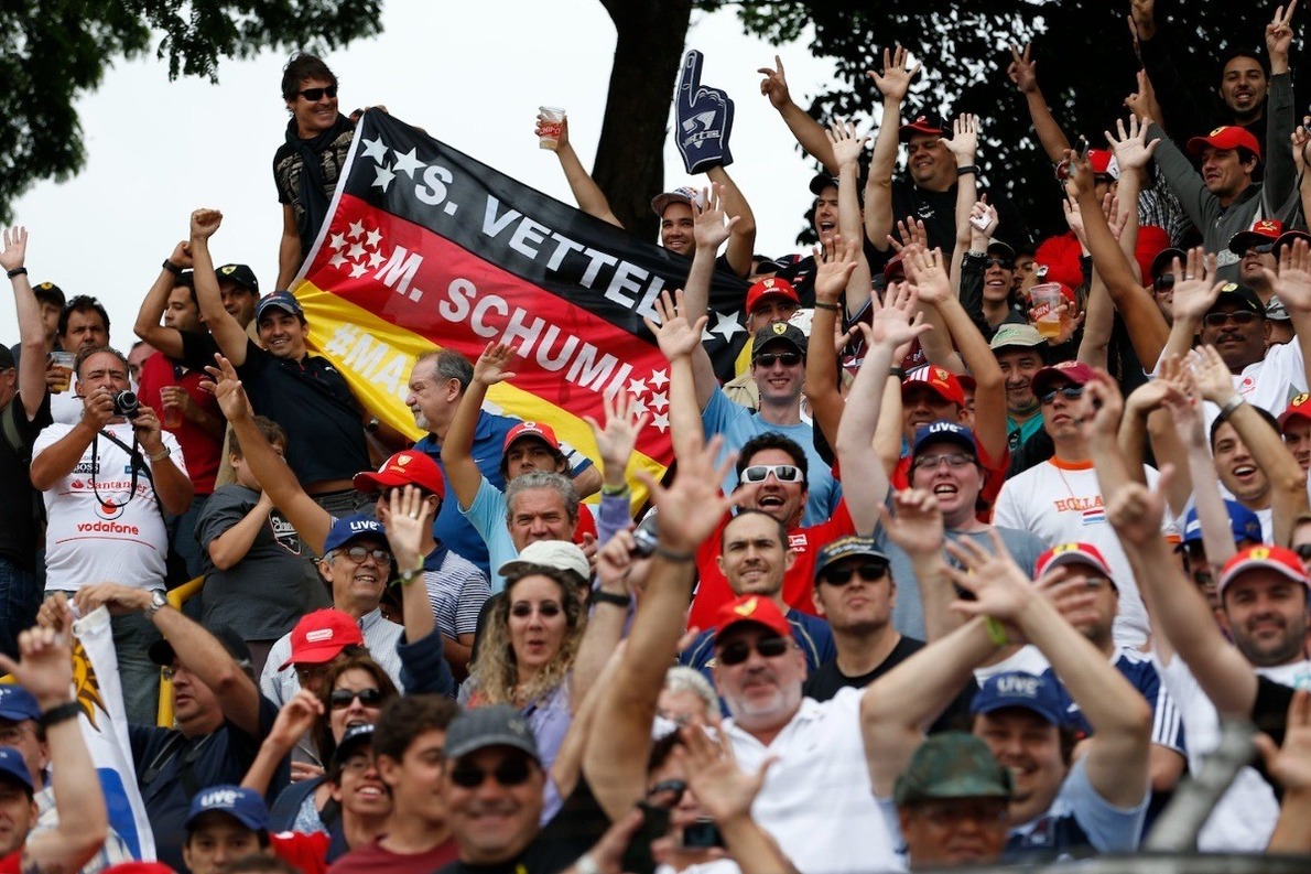  és  - Szándékosan űzi el a régi rajongóit a Forma–1?