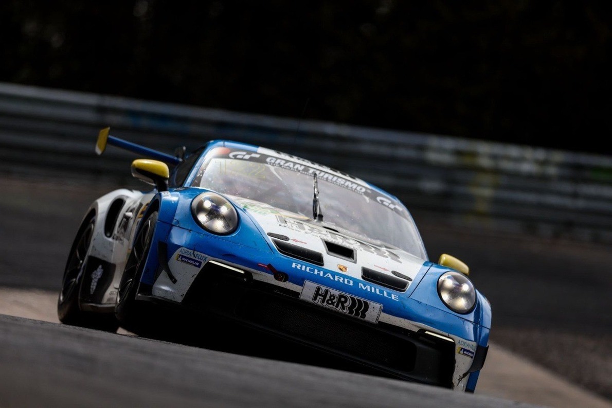  és  - Brutális büntetést hozott az érthetetlen száguldás a nürburgringi időmérőn