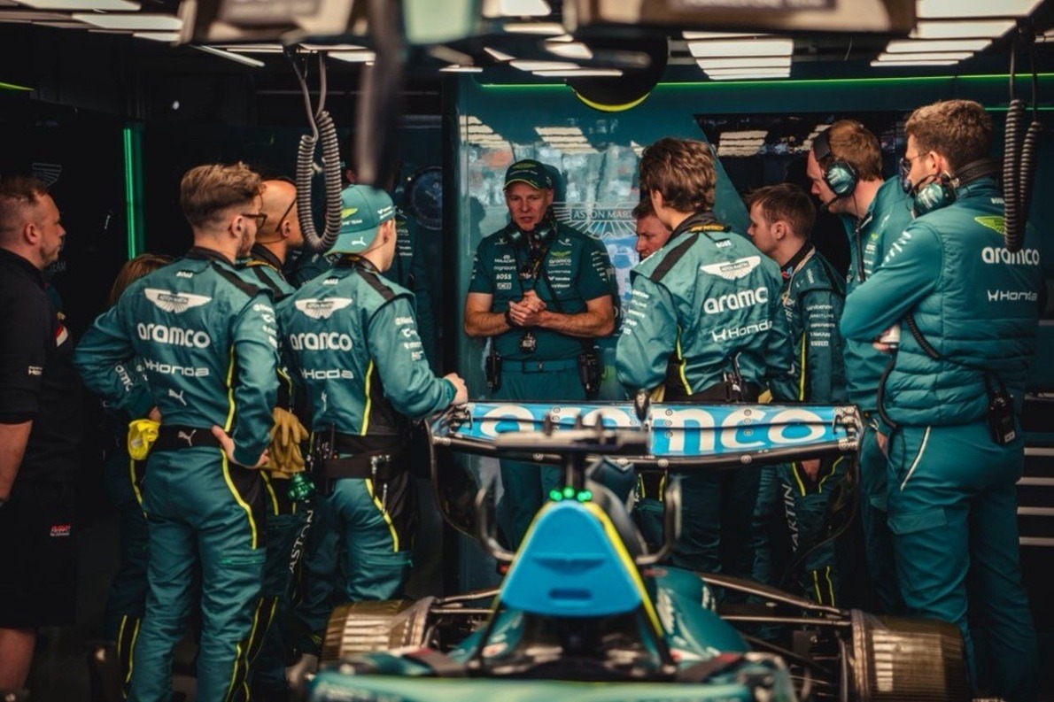  és  - Súlyos mérnöki válságban az Aston Martin, kérdéses az idei autó jövője