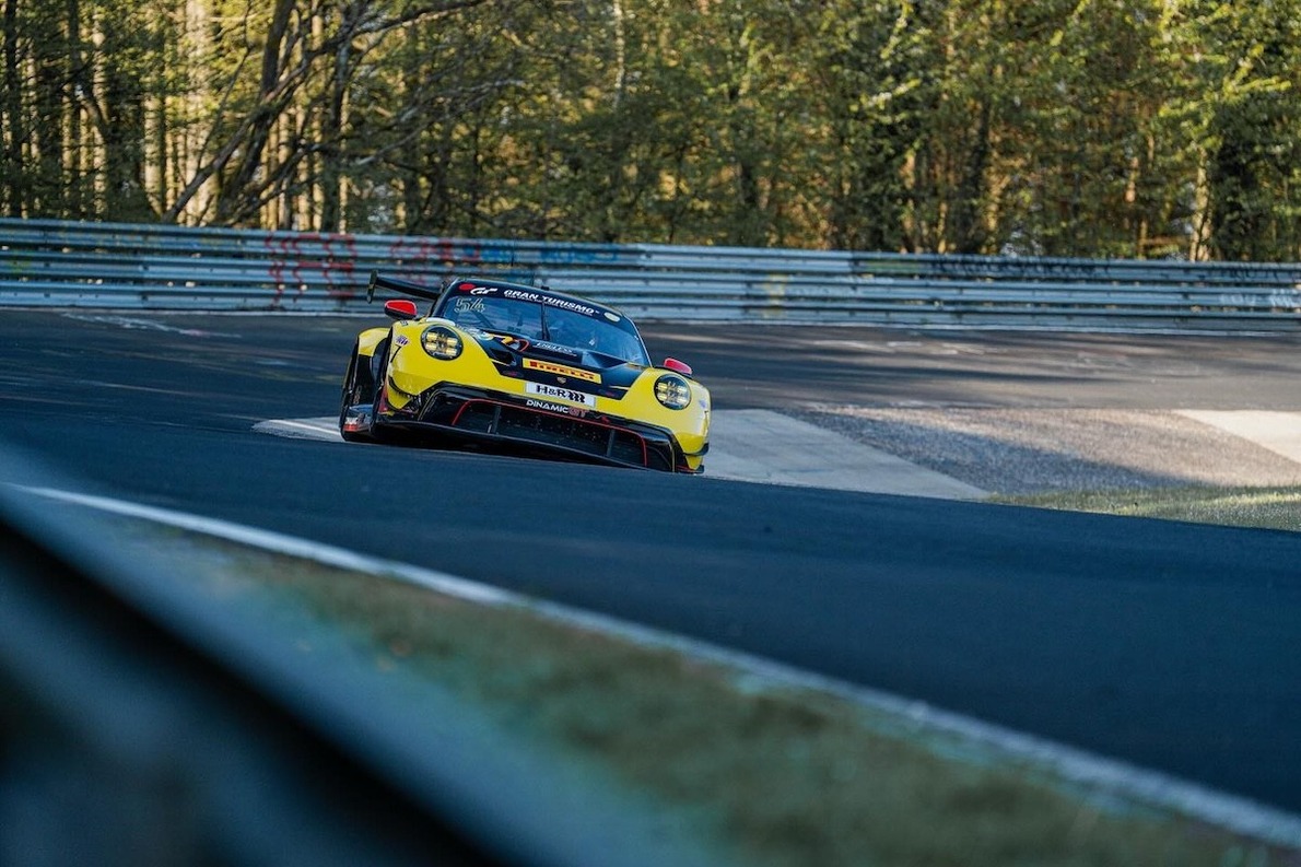 A Dinamic GT Porsche sztárokkal támad a spa-i 24 órás versenyen