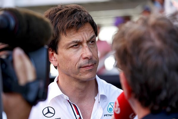 A Mercedes csapatfőnöke szerint a költségvetési plafon "megvédi önmaguktól a csapatokat"