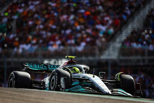  - Kiderült, miért volt gumihátrányban Hamilton az USA Nagydíj végén