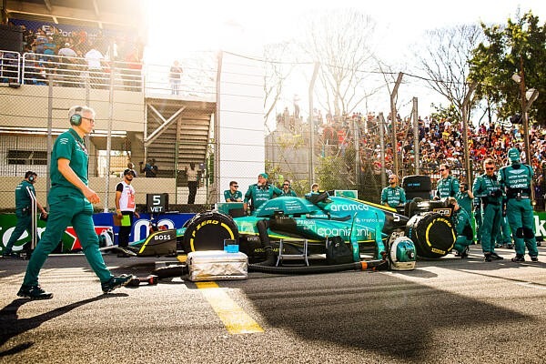 - Az Aston Martin szerint komolytalan az Alpine „100 futamos” terve