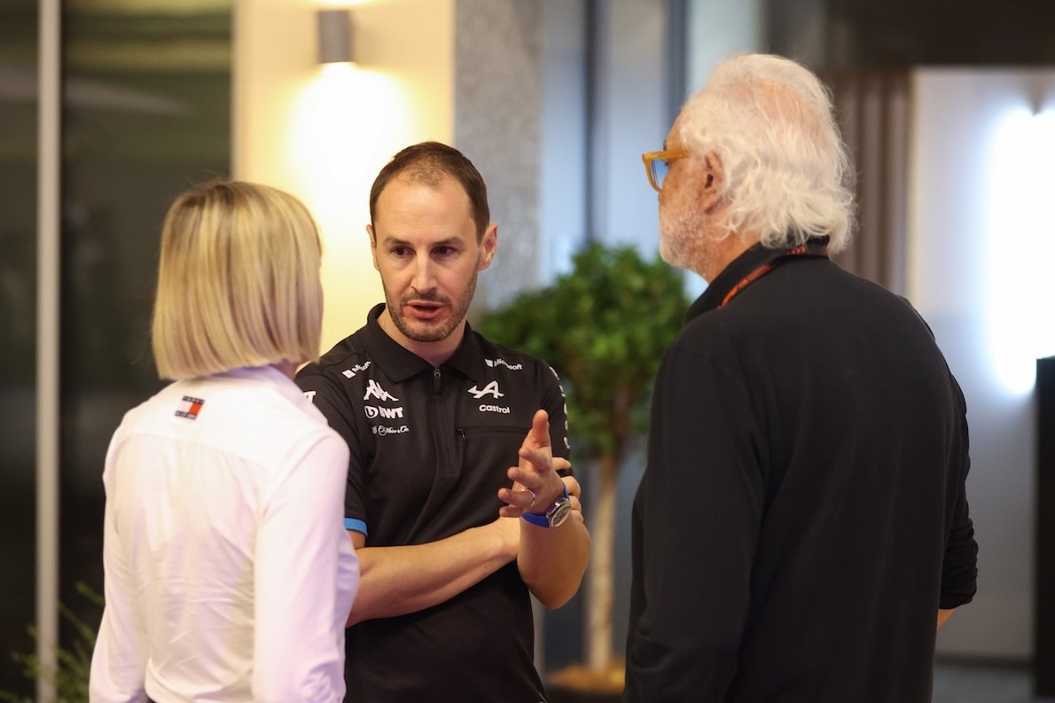 Bréking: Azonnali hatállyal távozik az Alpine F1-es csapatfőnöke, Briatore lép a helyébe