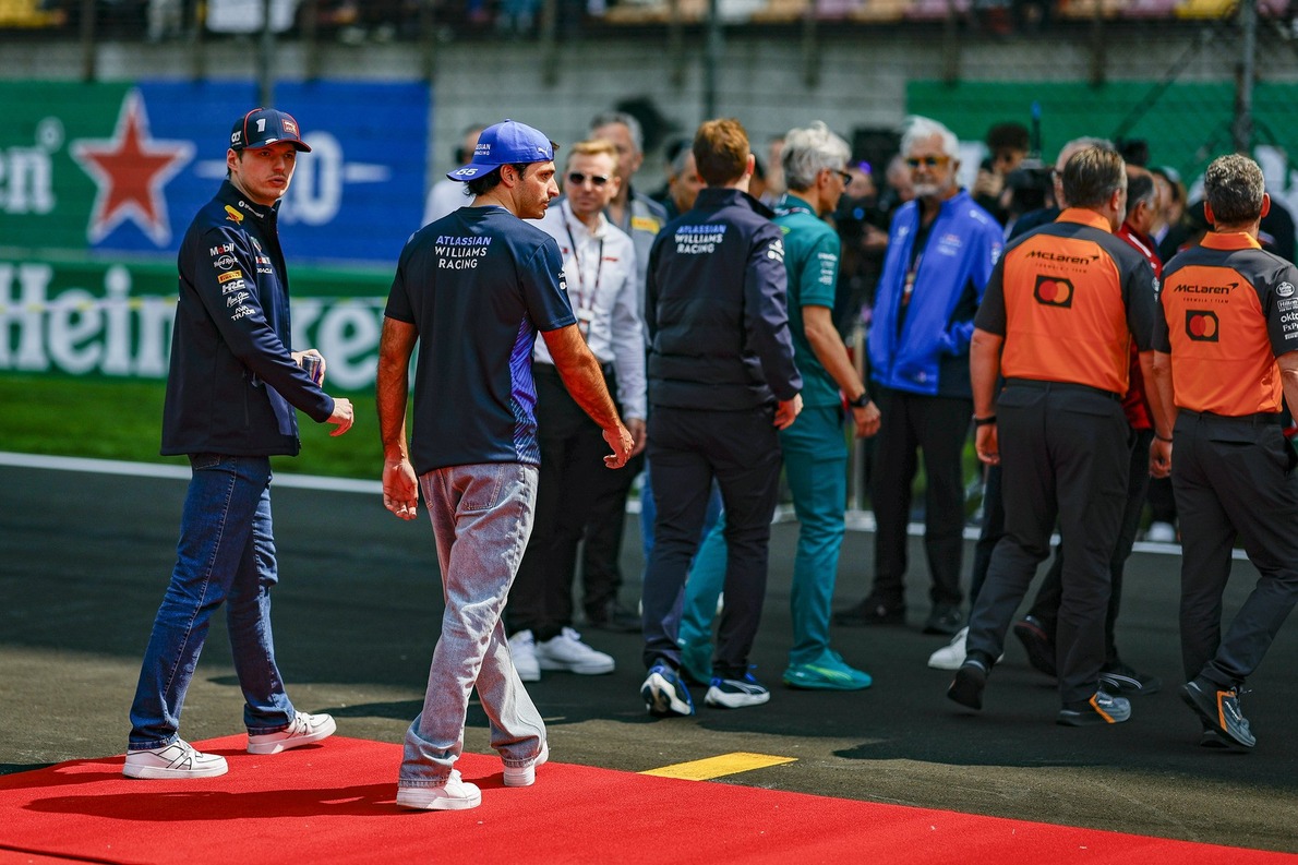  és  - Verstappen „hibája”, hogy nem Carlos Sainz a Red Bull második pilótája az F1-ben?