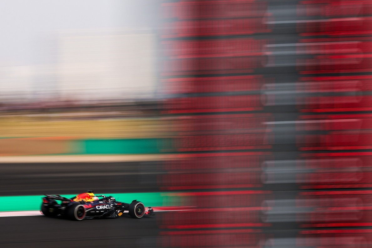  és  - Így nézhet ki a Red Bull különleges csapatruhája Japánban (kép)