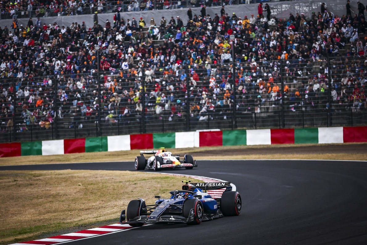  - Szabályszegés miatt vizsgálják az F1-es pilótát Japánban! – hivatalos