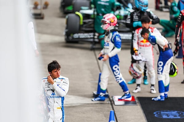  - Hazugságvizsgálóra tettek egy F1-es versenyzőt