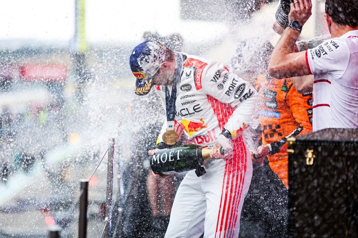  - „Meleg lesz és nehéz verseny" – Verstappen komoly aggályokkal érkezik Bahreinbe