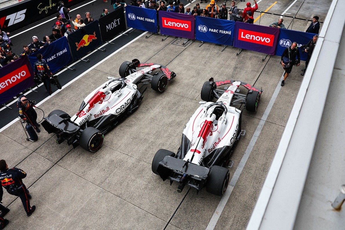 Meglepetést rejtett a Red Bull fehér festése Szuzukában