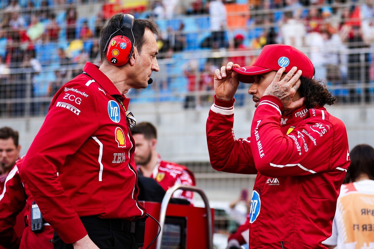  és  - „Lewis Hamilton nincs a képességei csúcsán, 2026 az utolsó esélye!”