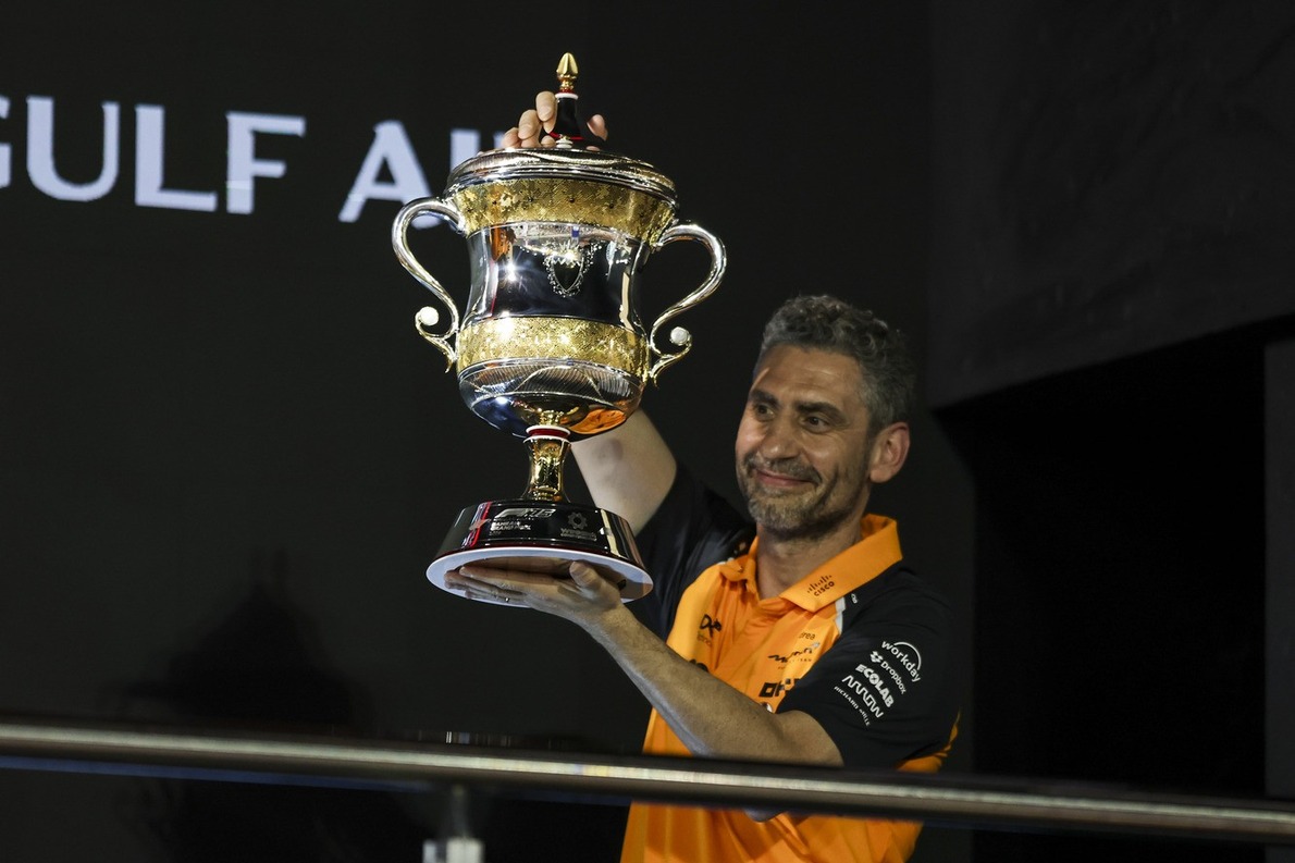 A McLaren visszavág a Red Bullnak a hajlékony hátsó szárny vádjára