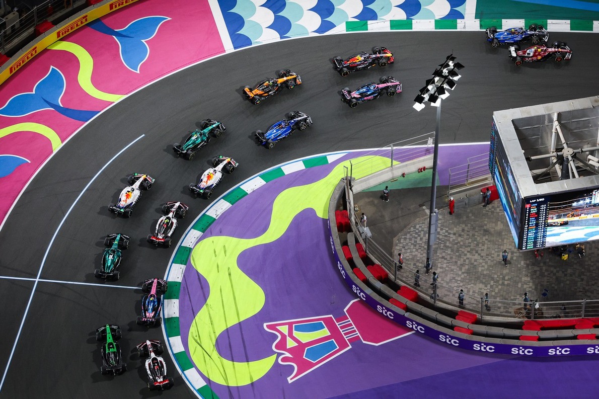  és  - „Szingapúri terv” – szerencsétlen szóhasználat miatt került reflektorfénybe a Williams