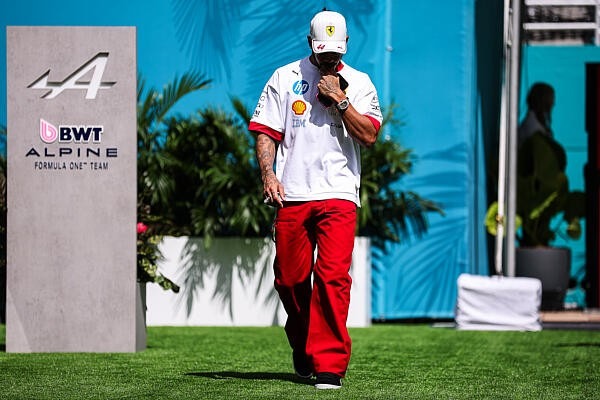  és  - Hamilton is gratulált az apai örömök előtt álló Verstappennek