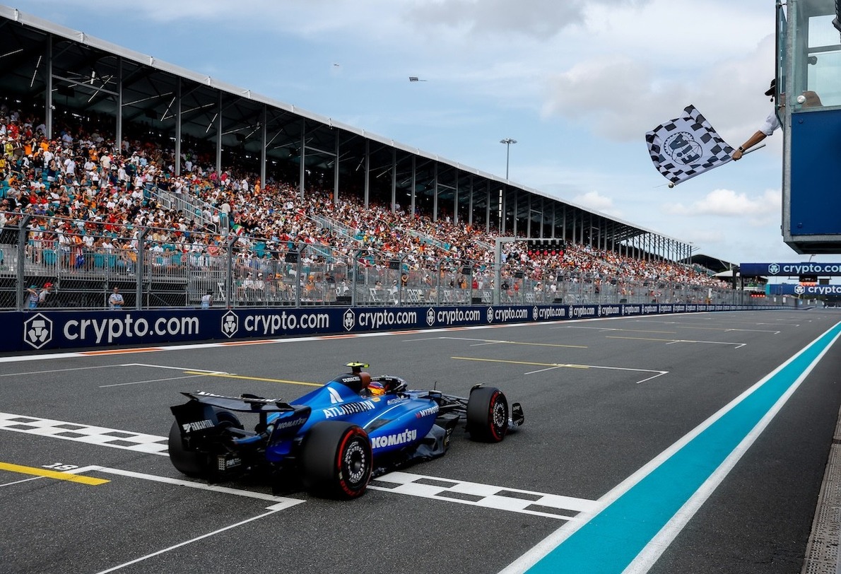  és  - Bréking: Változhat a Miami Nagydíj végeredménye - több versenyzőt is beidéztek a futam után