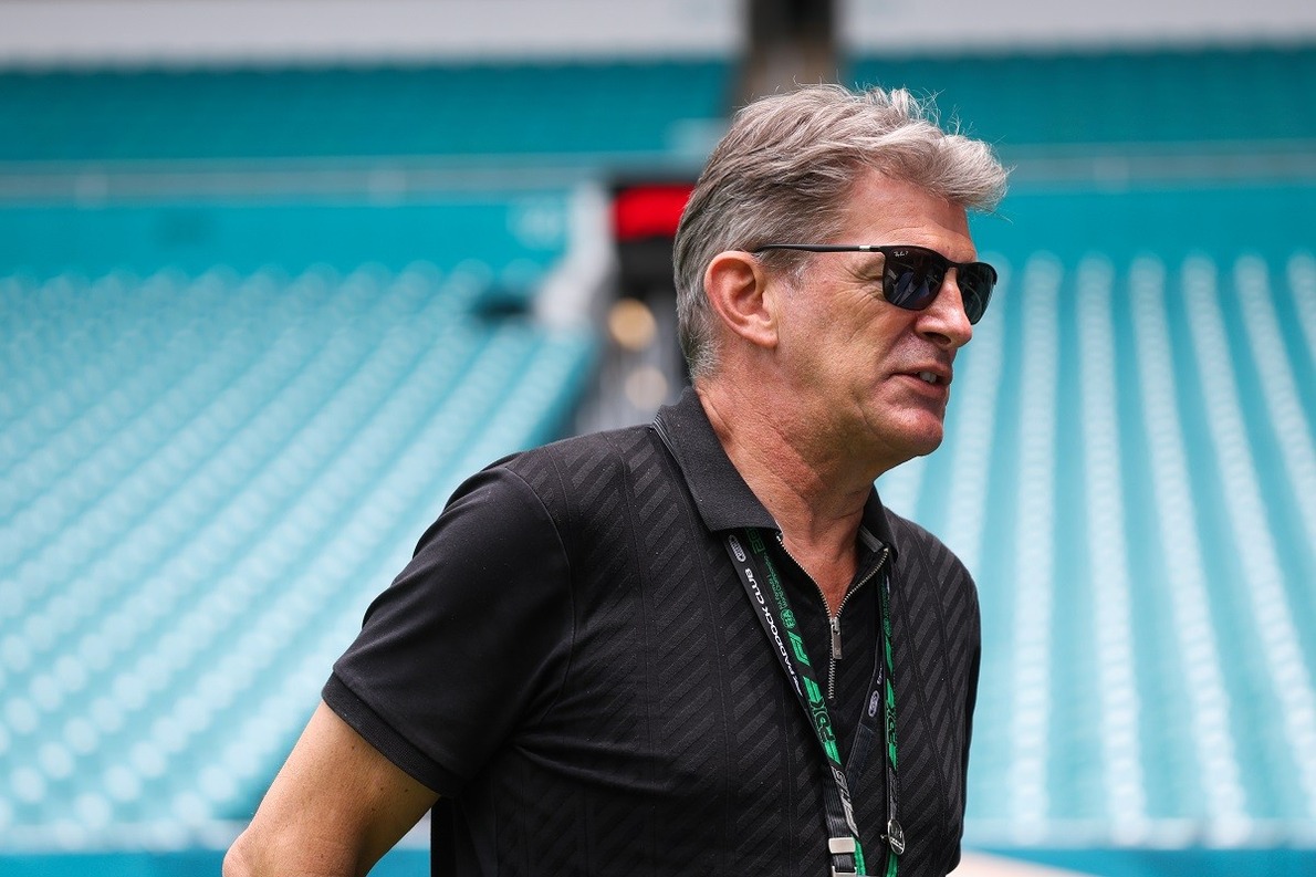  - Autójuk még nincs, de már idén tesztelni fog a Cadillac