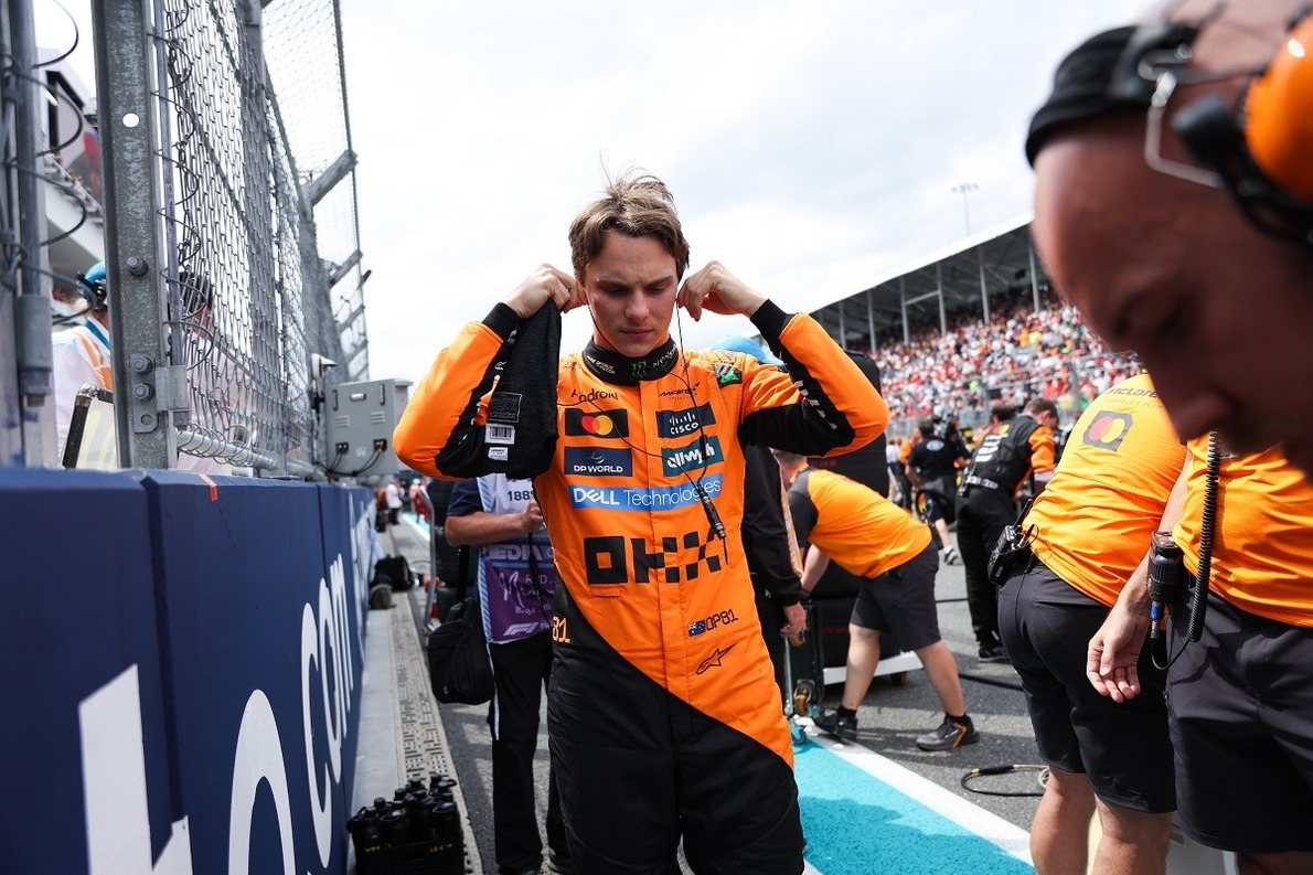 Miért tűnik el Piastri a versenyek között?