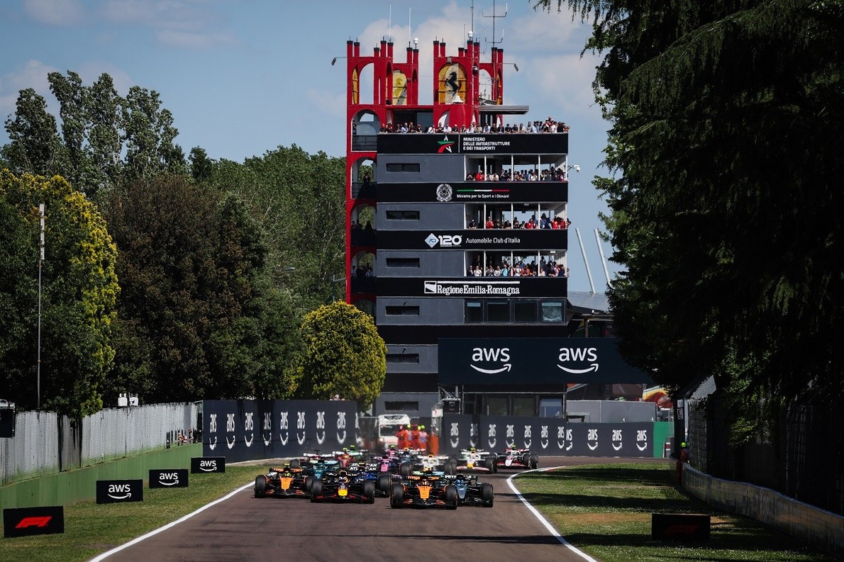  - Piastri aggódik a történelmi versenypályák jövőjéért