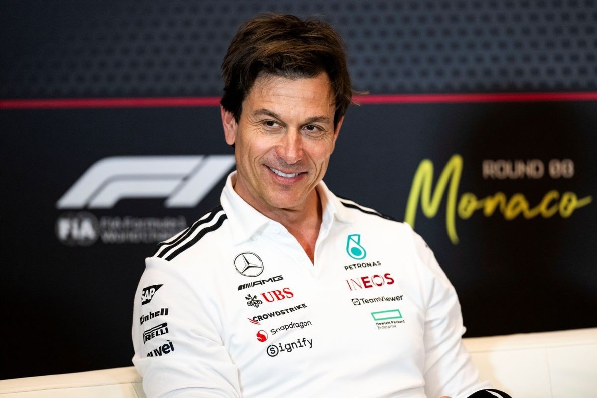  és  - „Ez veszélyes!" – Wolff meglepő kijelentése az ifjú Mercedes-pilótáról