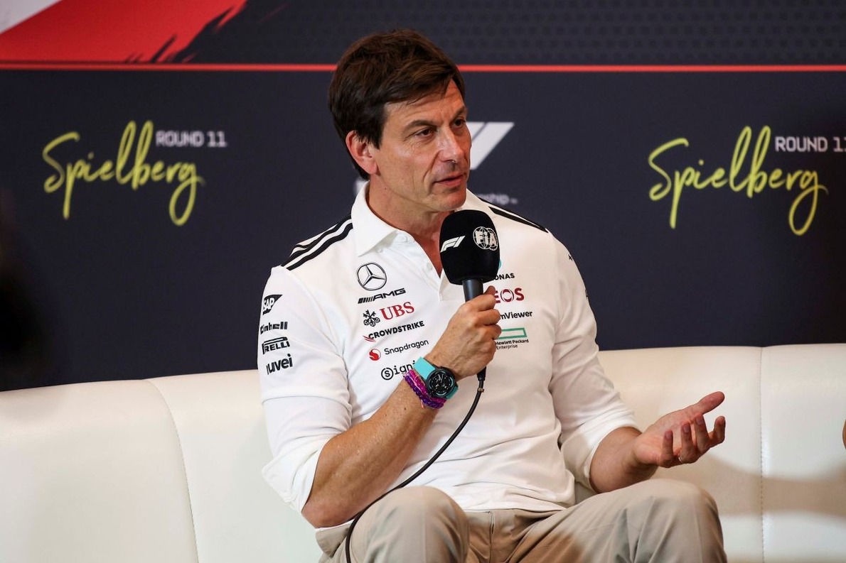  és  - Wolff meghúzta a határt, fontos döntést hozott a Mercedes