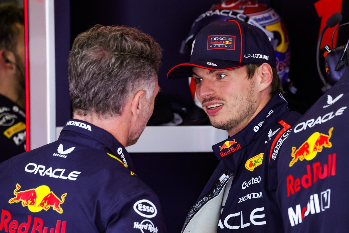  - Horner az Olasz Nagydíj közben üzent a Red Bullról az F1-es kommentátornak