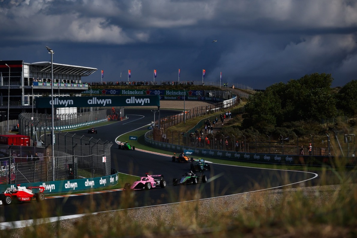 Esőfelhők tornyosulnak a Holland Nagydíj fölé Zandvoortban - frissítve